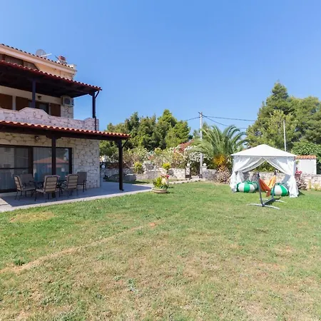 Villa Y Sea View Áfitos Exterior foto